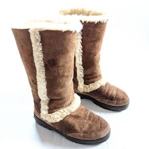 UGG Sundance Revival II fur cozy boots 5325 chestnut